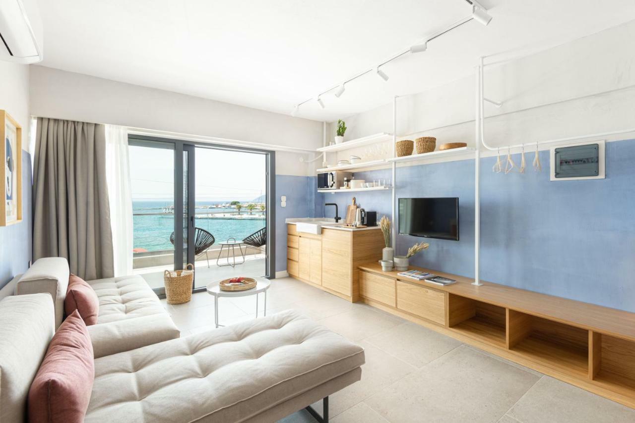 Eladia Suites Neos Marmaras Ngoại thất bức ảnh