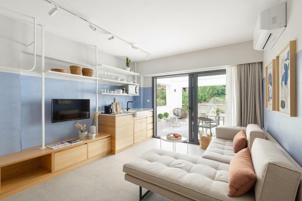 Eladia Suites Neos Marmaras Ngoại thất bức ảnh