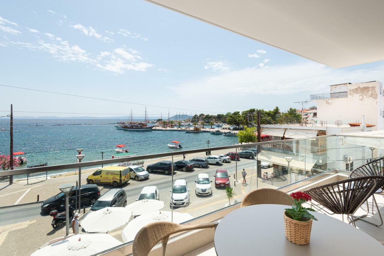 Eladia Suites Neos Marmaras Ngoại thất bức ảnh