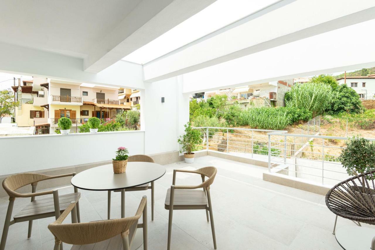 Eladia Suites Neos Marmaras Ngoại thất bức ảnh