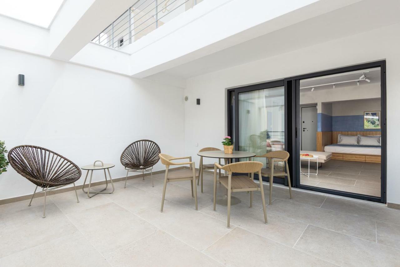 Eladia Suites Neos Marmaras Ngoại thất bức ảnh